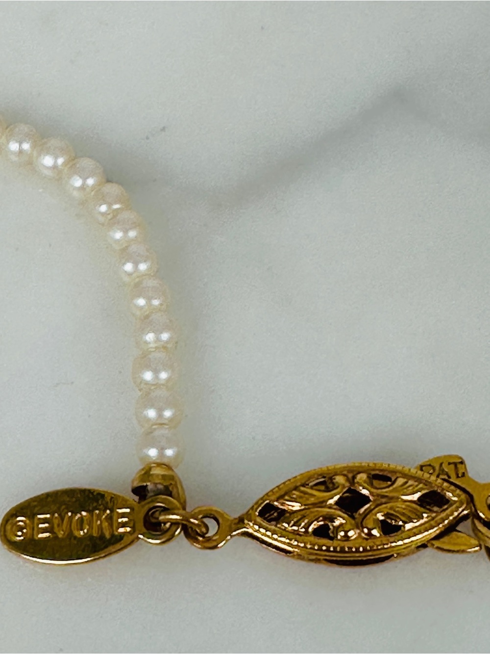 Vintage Evoke Cream Graduated Glass Pearl Necklace Dainty Delicate 24” Classic - Picture 4 of 9